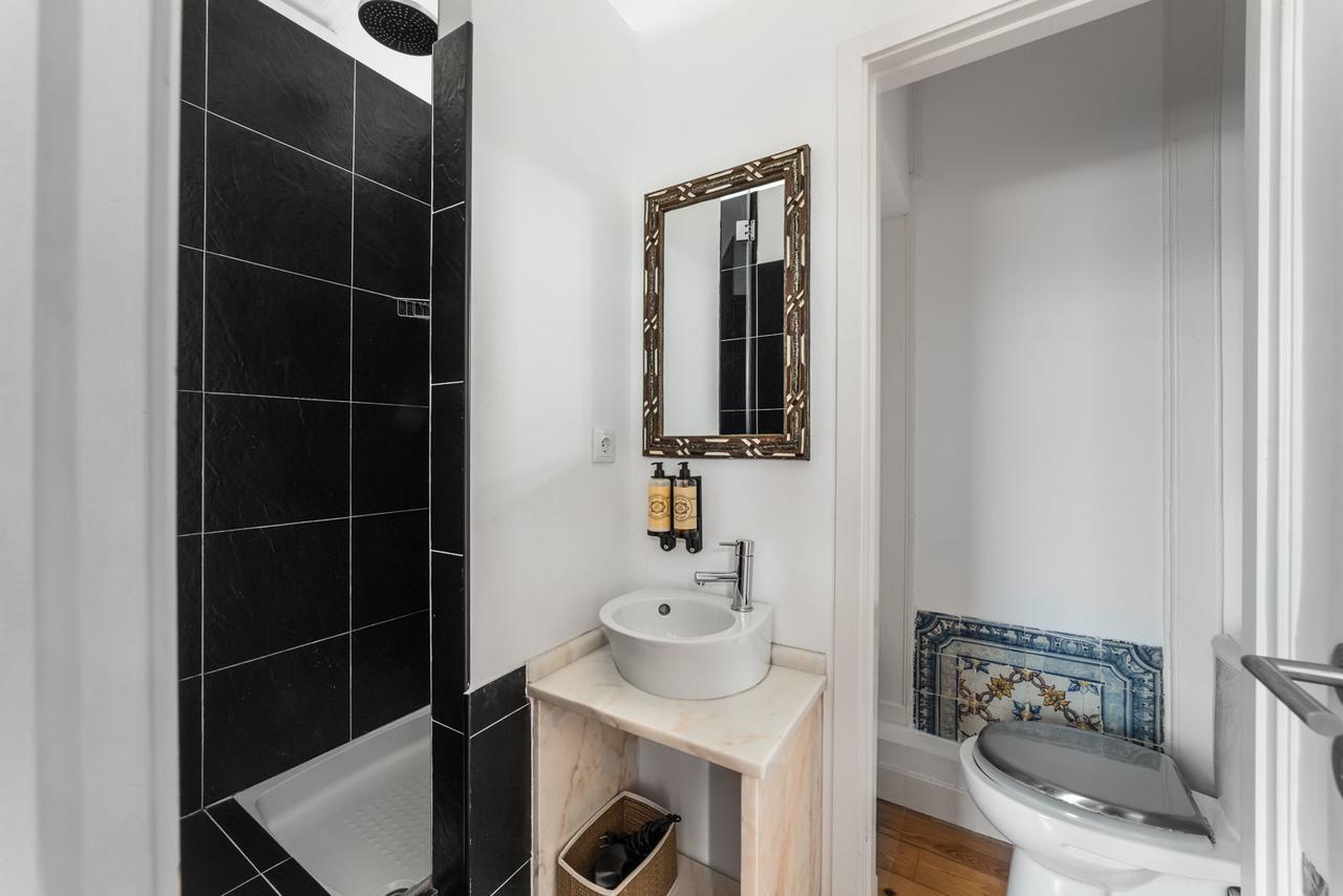 Ribeira Tejo By Shiadu Guesthouse Lisbon Bagian luar foto