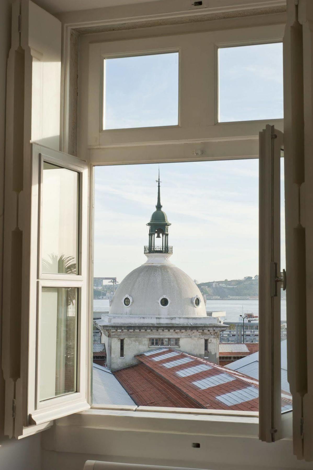 Ribeira Tejo By Shiadu Guesthouse Lisbon Bagian luar foto