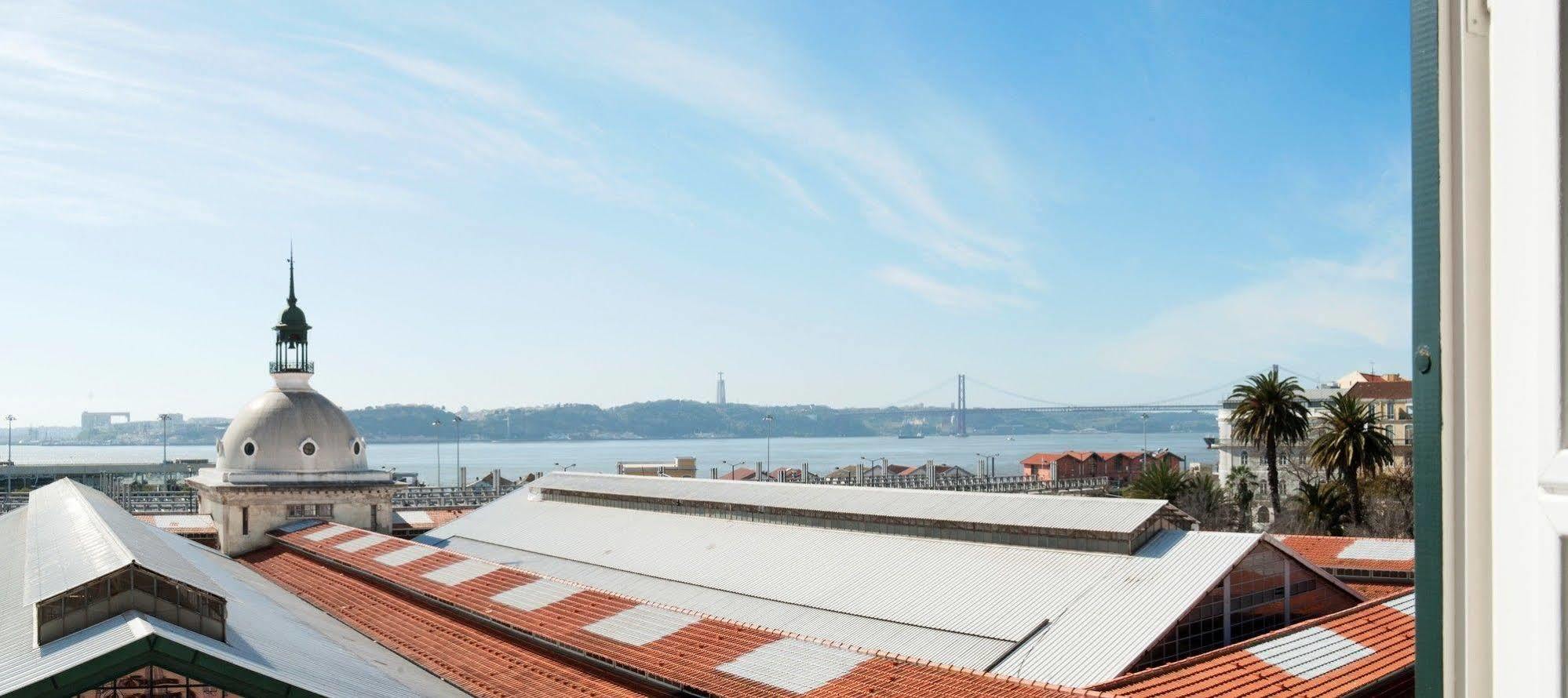 Ribeira Tejo By Shiadu Guesthouse Lisbon Bagian luar foto